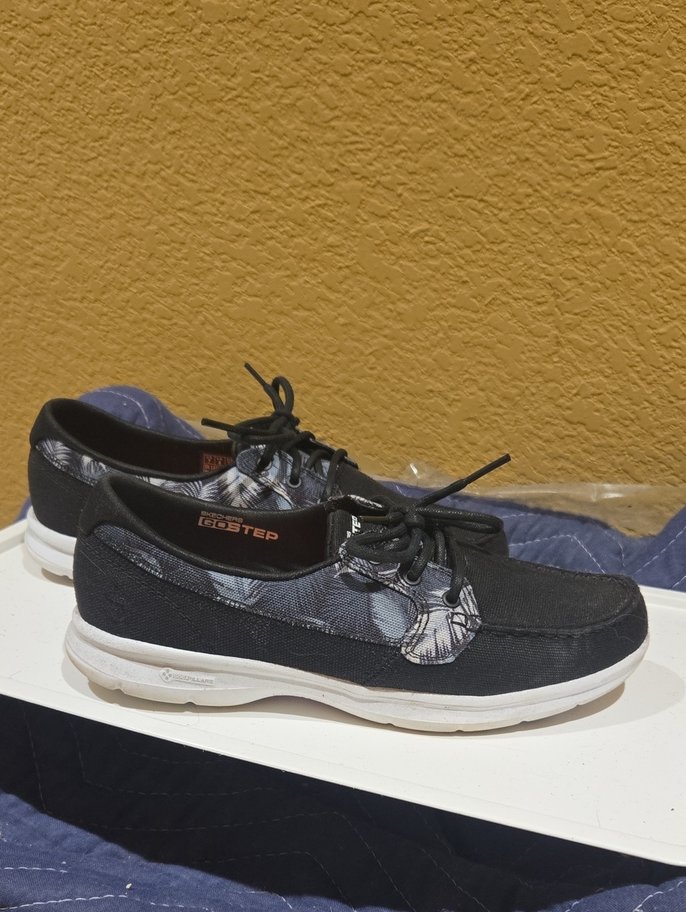 Skechers Black Canvas Slip-On Boat Shoes Loafers with Floral Trim